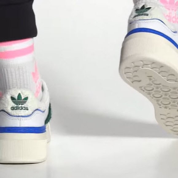 NWT Adidas Superstar Bonega fits 7.0 ladies size - Picture 9 of 16